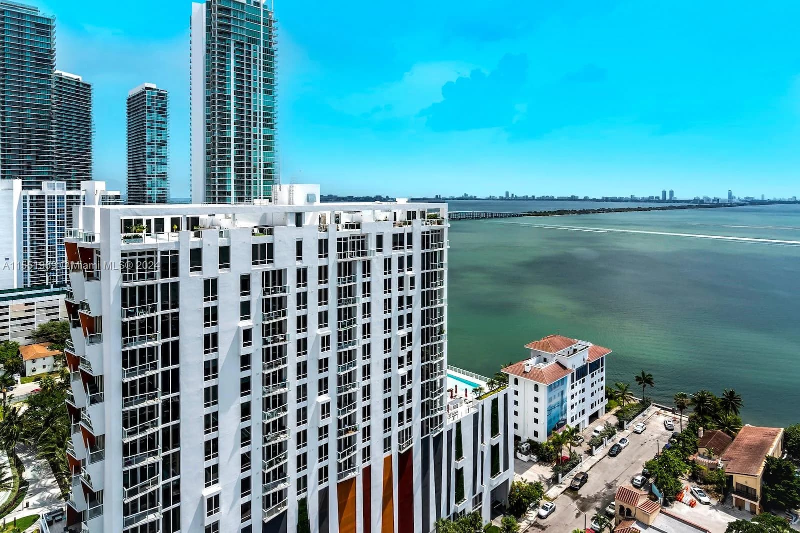 600 NE 27 ST # 2304, Miami FL 33137
