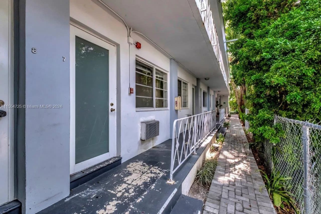 1235 Euclid Ave # 7, Miami Beach FL 33139