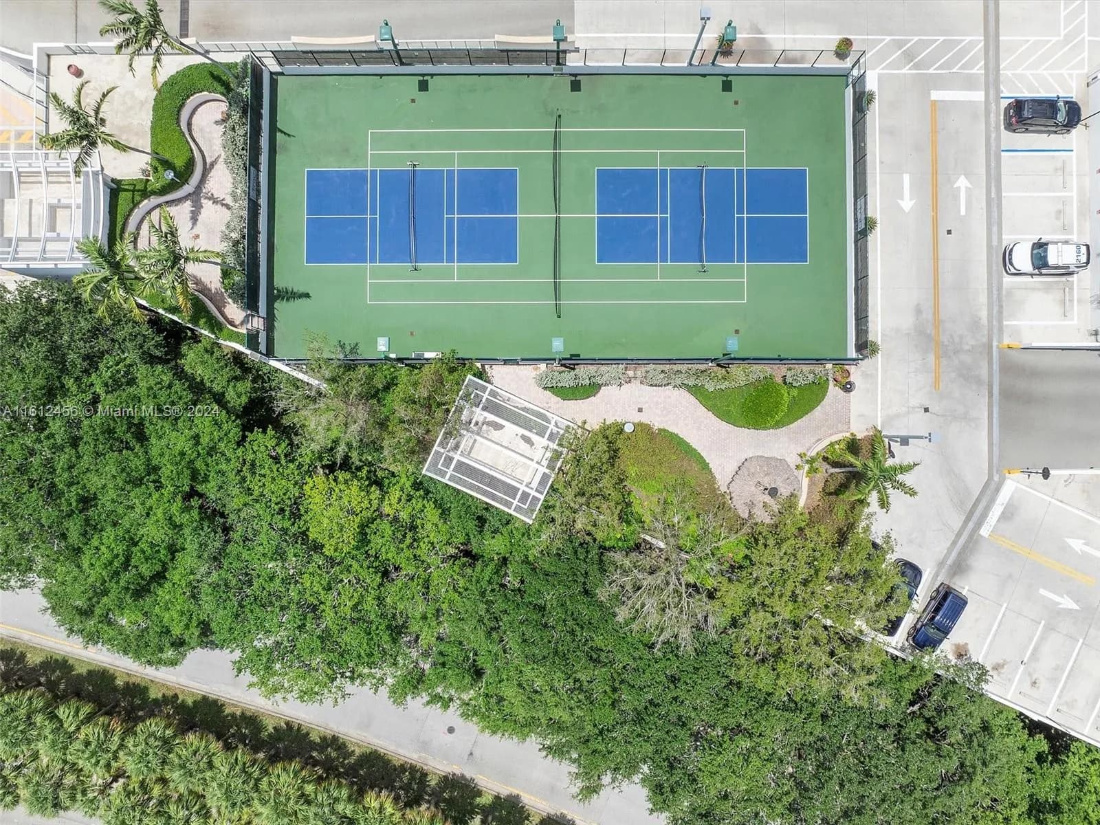 2681 N Flamingo Rd, Sunrise FL 33323