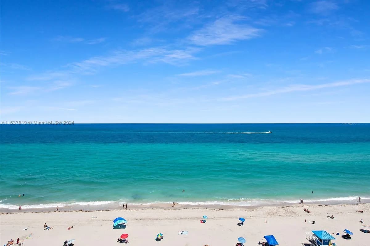 400 N Surf Rd, Hollywood FL 33019