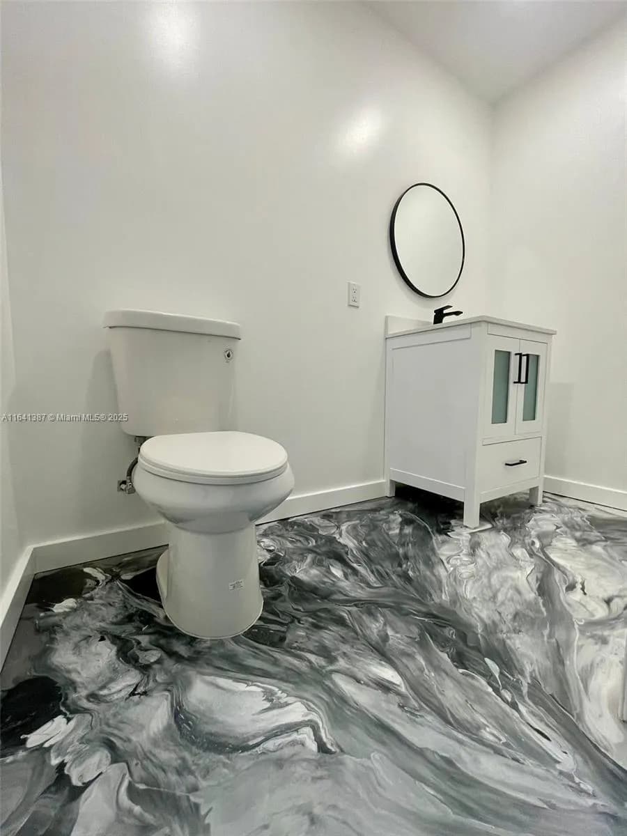 2011 W State Road 84 # 3, Fort Lauderdale FL 33315