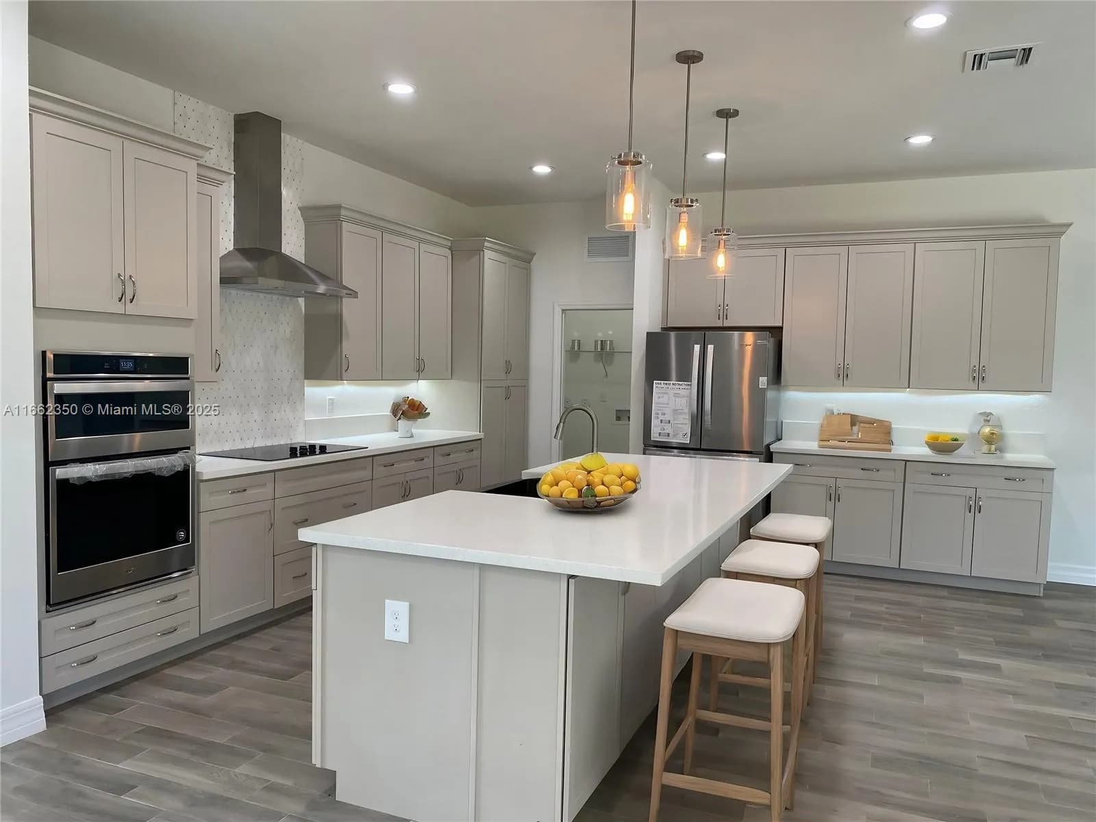 24440 SW 209th Pl, Homestead FL 33031