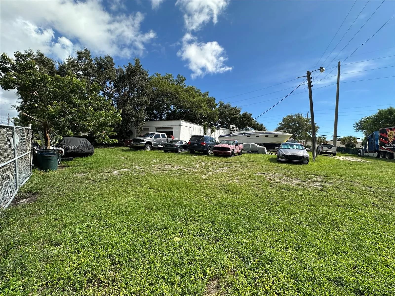 112 NW 4th Ave, Dania Beach FL 33004