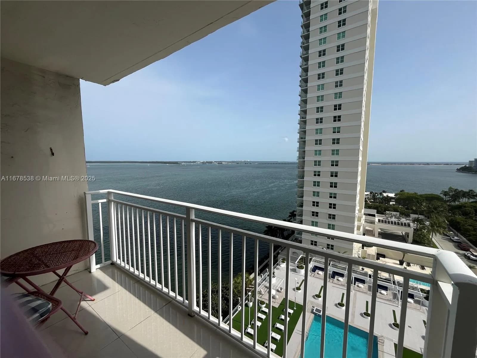 770 Claughton, Miami FL 33131