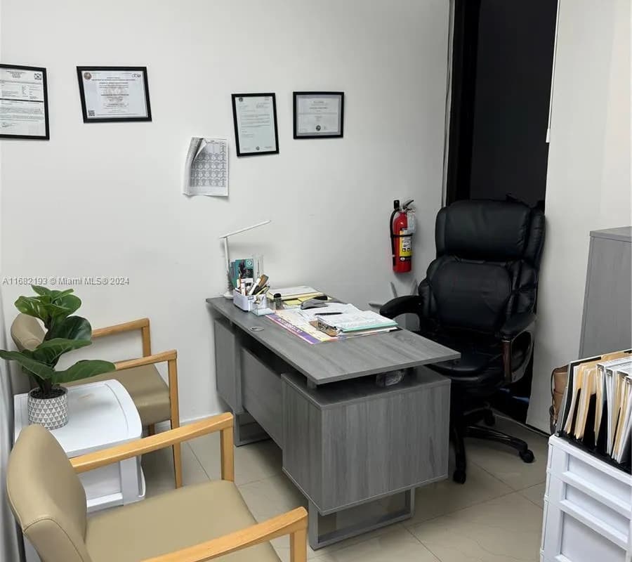 0000 W 20th Ln, Hialeah FL 33016