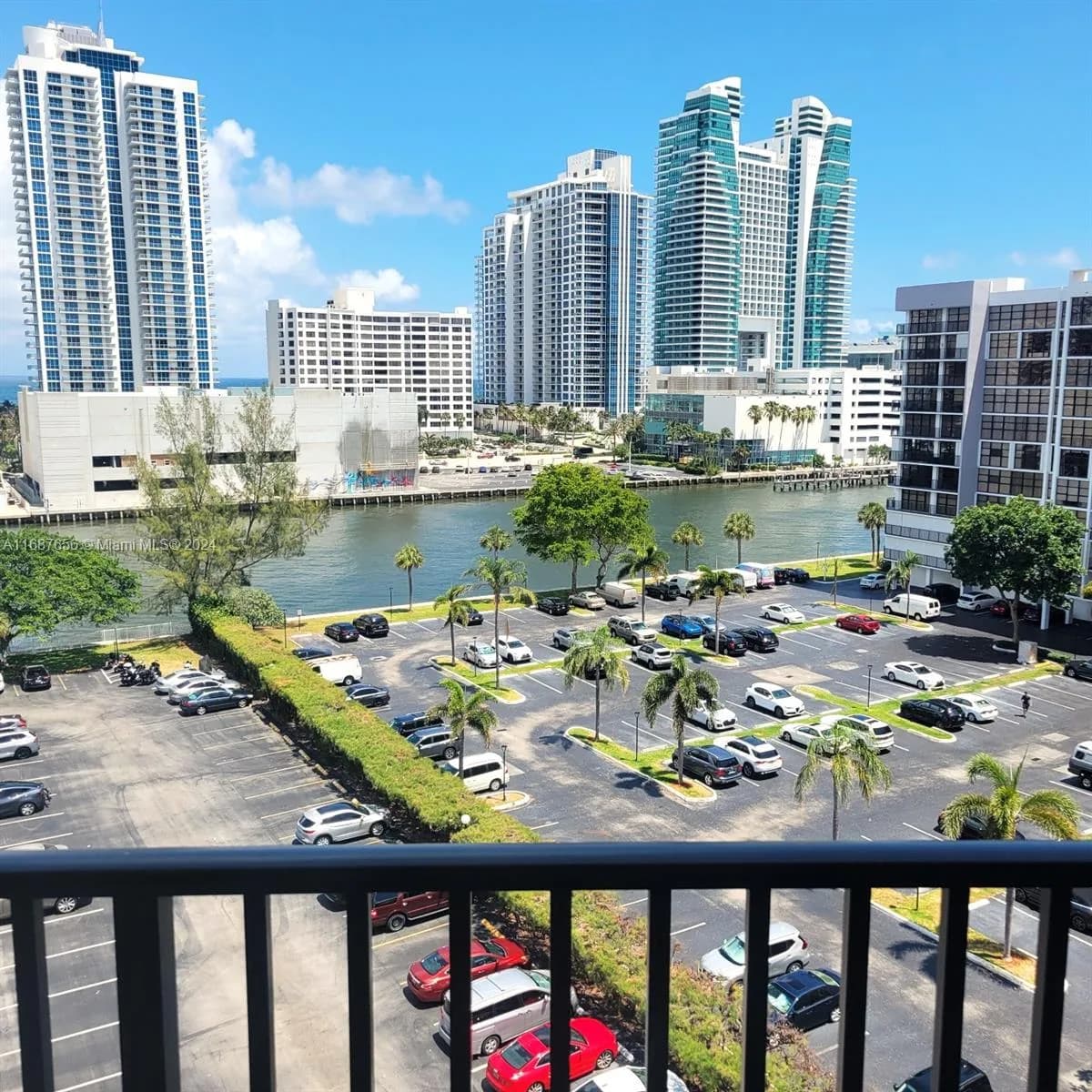 800 Parkview Dr # 930, Hallandale Beach FL 33009