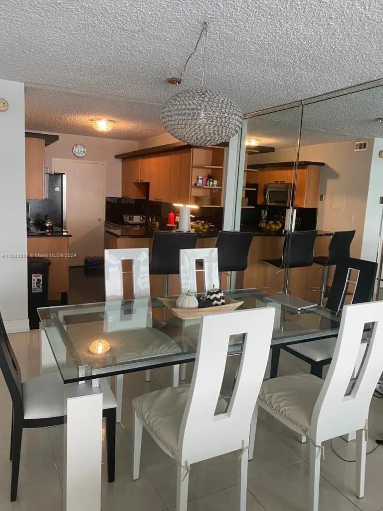 5401 Collins Ave # 412, Miami Beach FL 33140