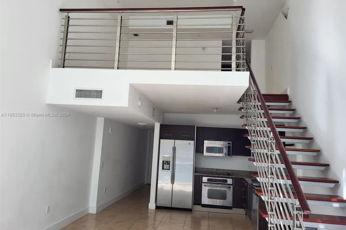 41 SE 5th St # 304, Miami FL 33131