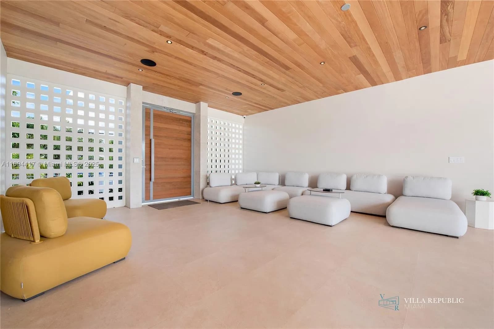 1200 NE 87th St, Miami FL 33138