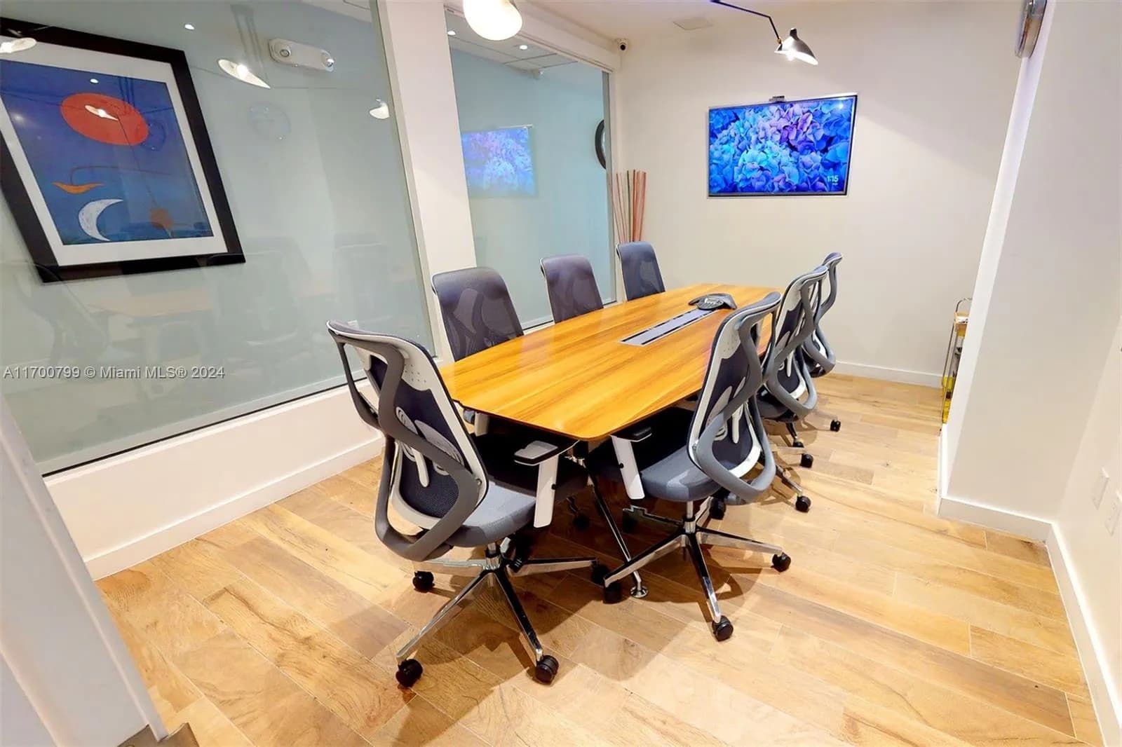 150 SE 2nd AVE # 332, Miami FL 33131