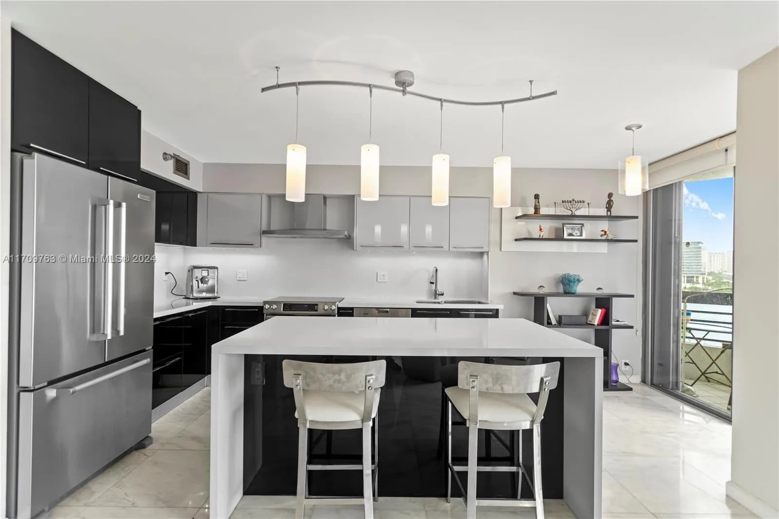 19101 NE 36th Ct # 902, Aventura FL 33180