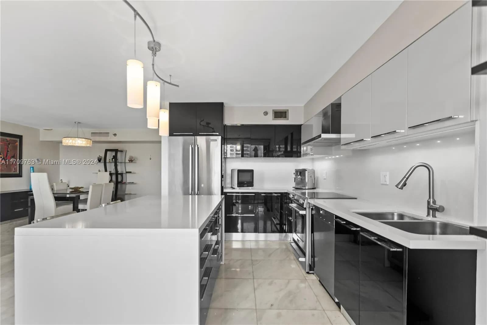 19101 NE 36th Ct # 902, Aventura FL 33180