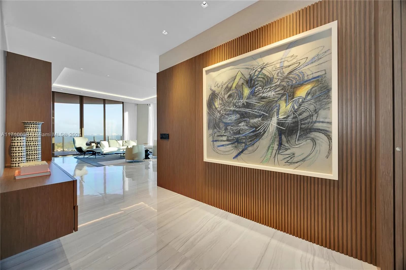 2811 S Bayshore Dr, Miami FL 33133