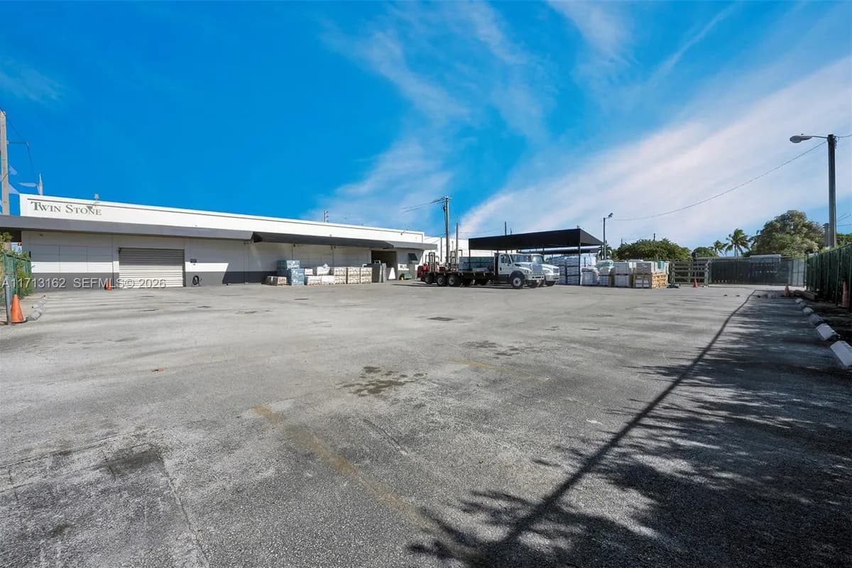 801 N 21st Ave, Hollywood FL 33020