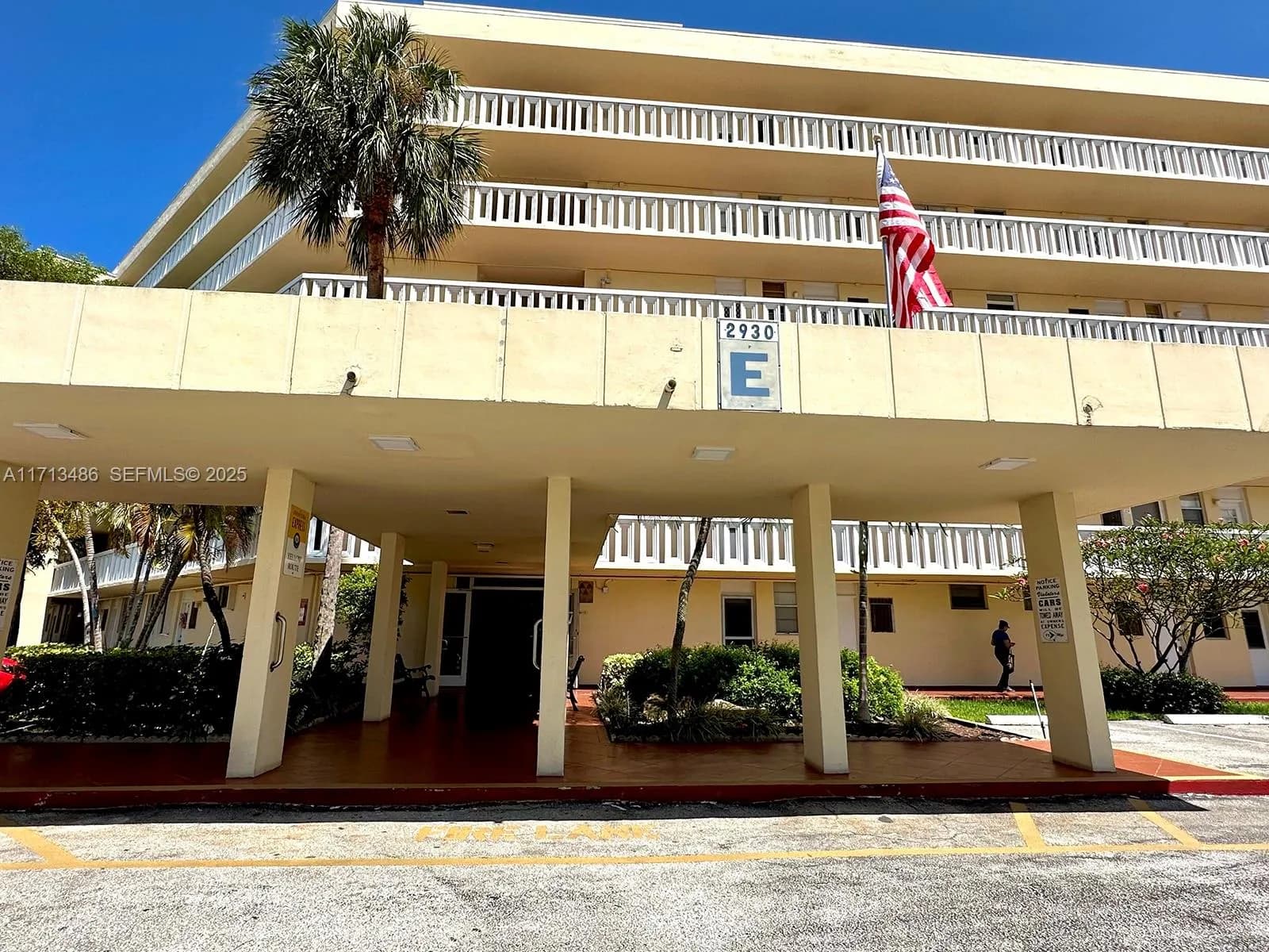 2930 Point East Dr # E601, Aventura FL 33160