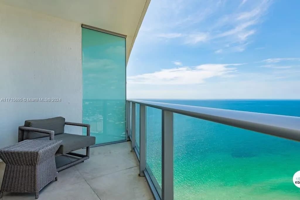 4111 S Ocean Dr # 3803, Hollywood FL 33019