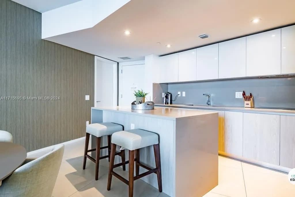 4111 S Ocean Dr # 3803, Hollywood FL 33019