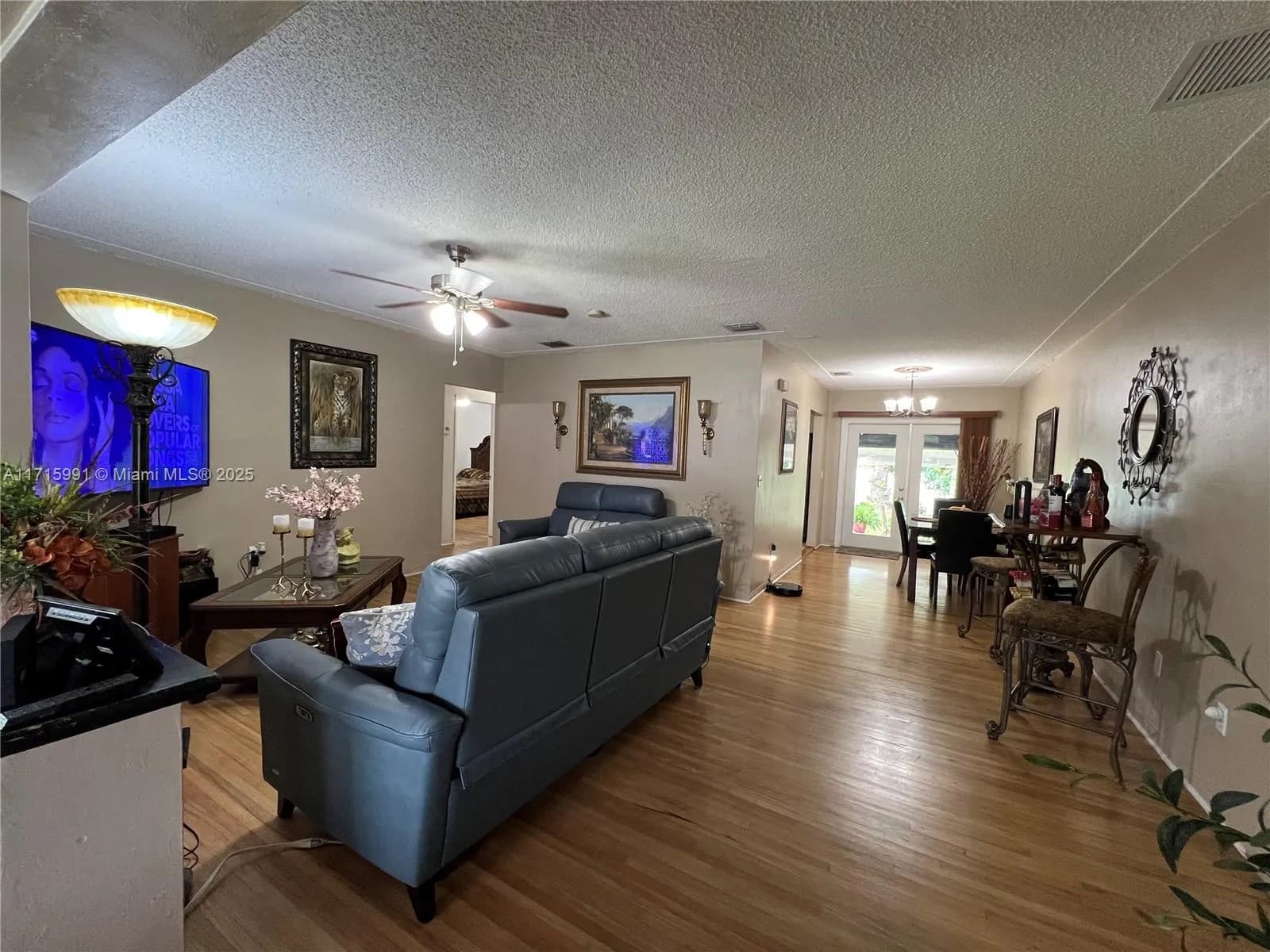 546 E 27th St, Hialeah FL 33013