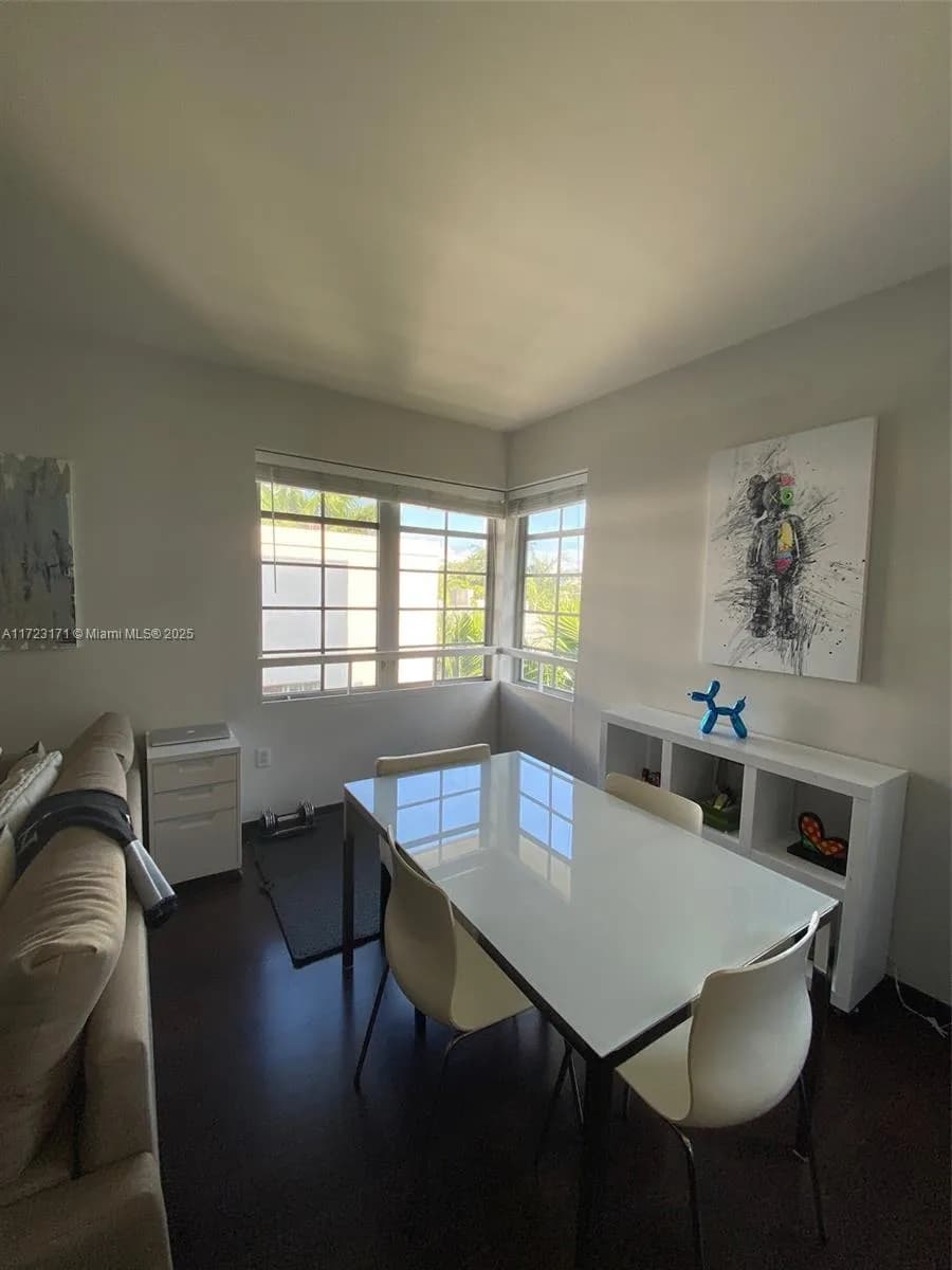 435 21st St # 307, Miami Beach FL 33139