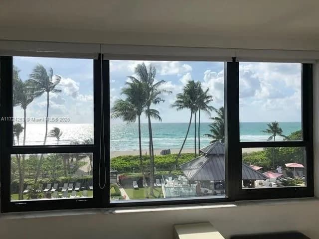 5225 Collins Ave # 501, Miami Beach FL 33140