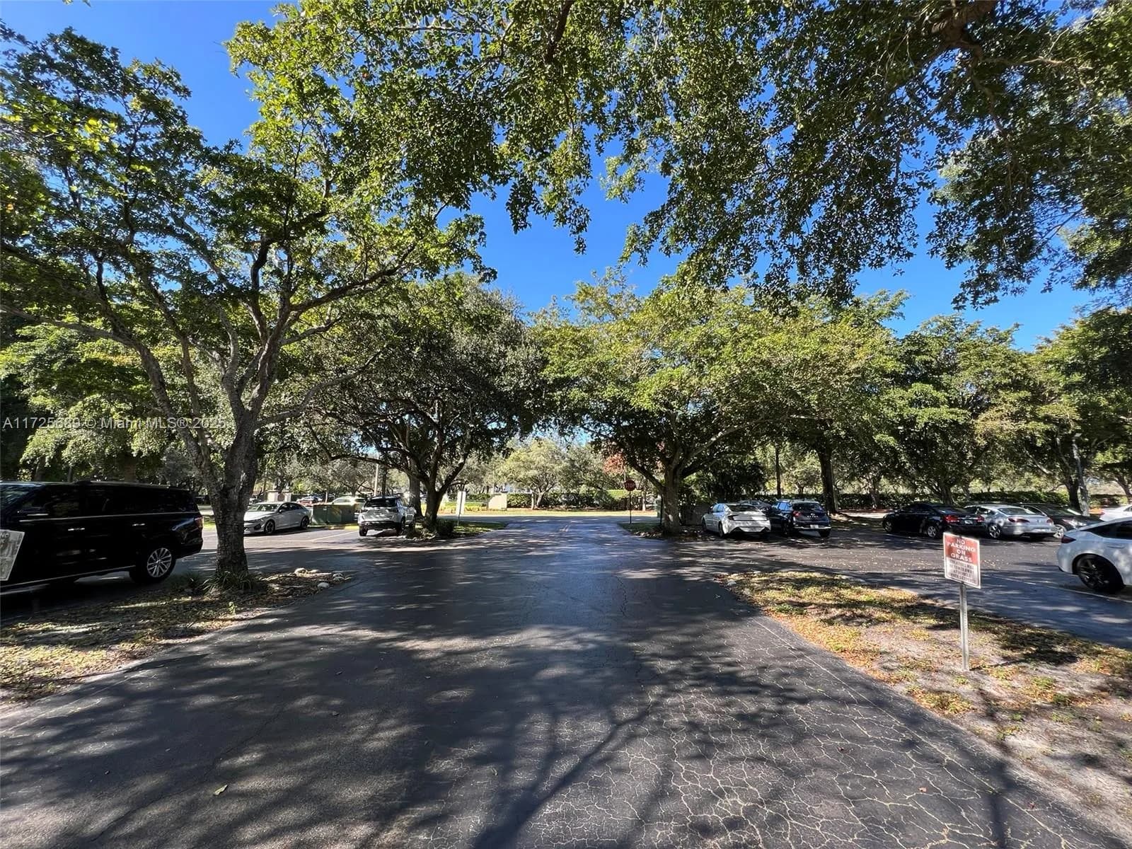 3300 W Rolling Hills Cir # 102, Davie FL 33328