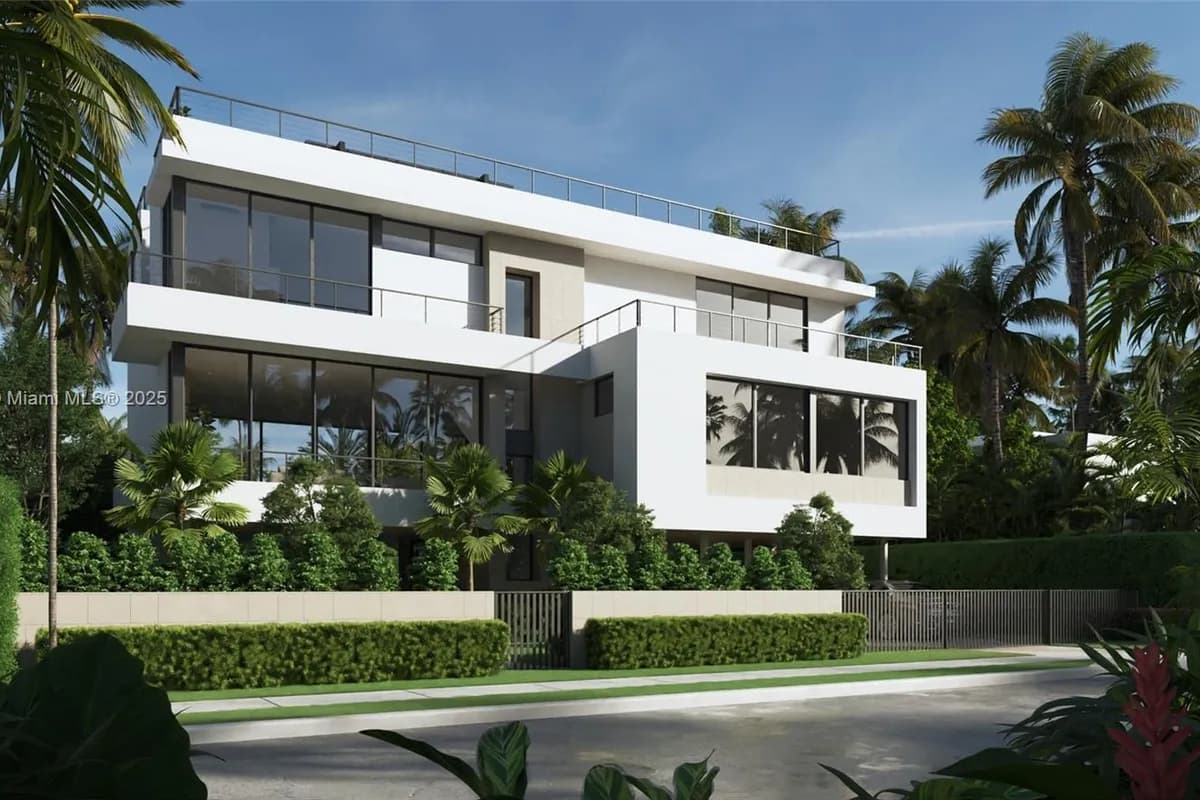 3530 Crystal View Ct, Miami FL 33133