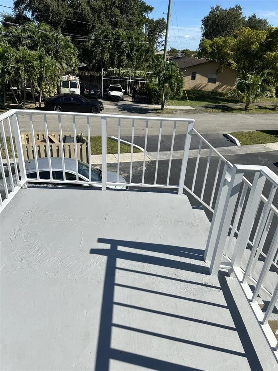 6101 Garfield St, Hollywood FL 33024