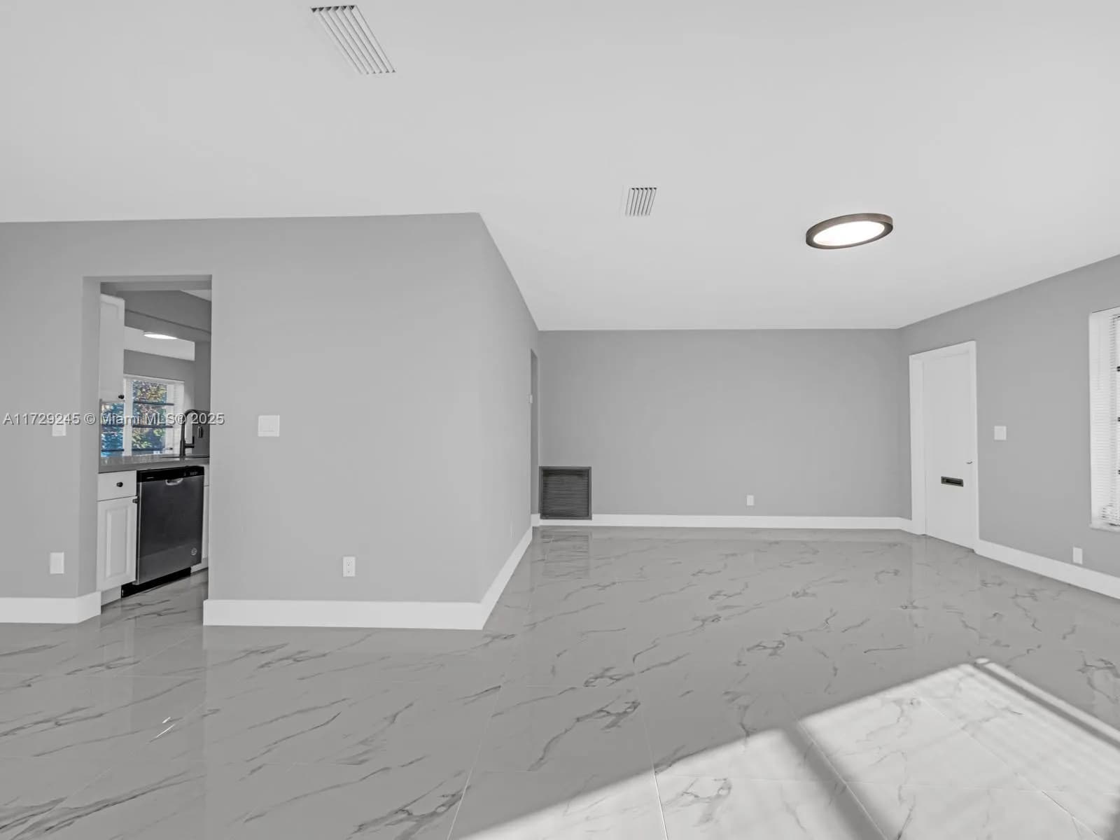 1070 NW 68th Ter, Margate FL 33063