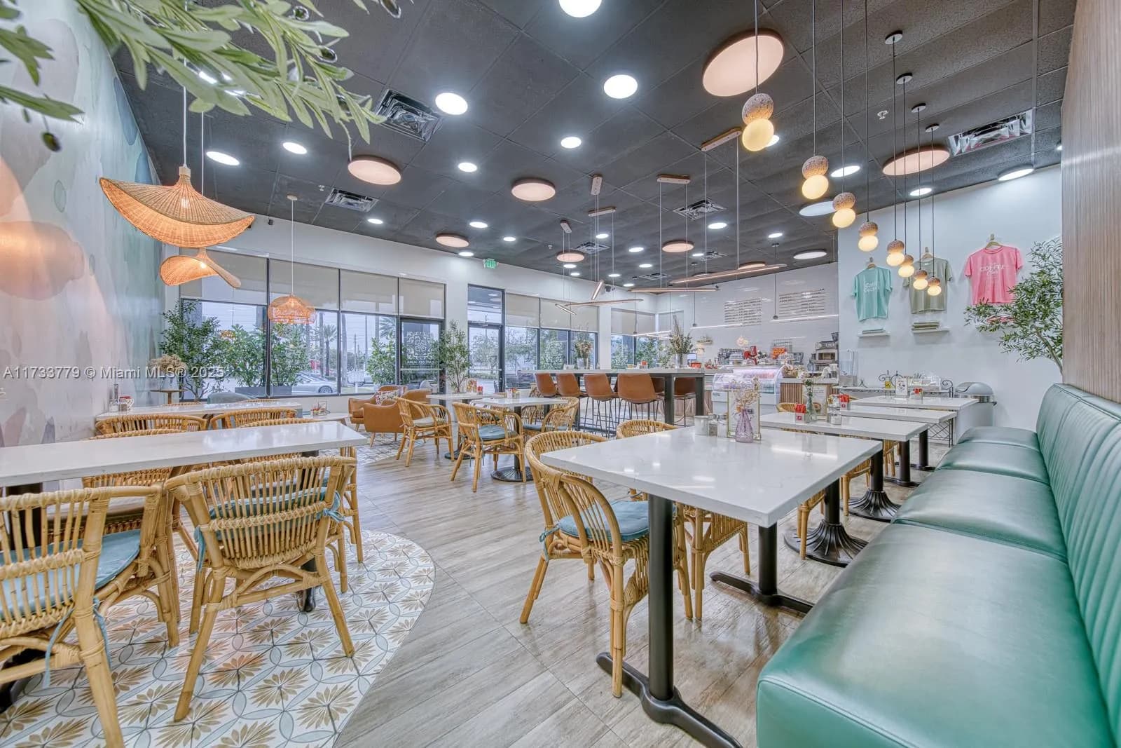 Restaurant For Sale On Busy Biscayne Boulevard, North Miami Beach FL 33160