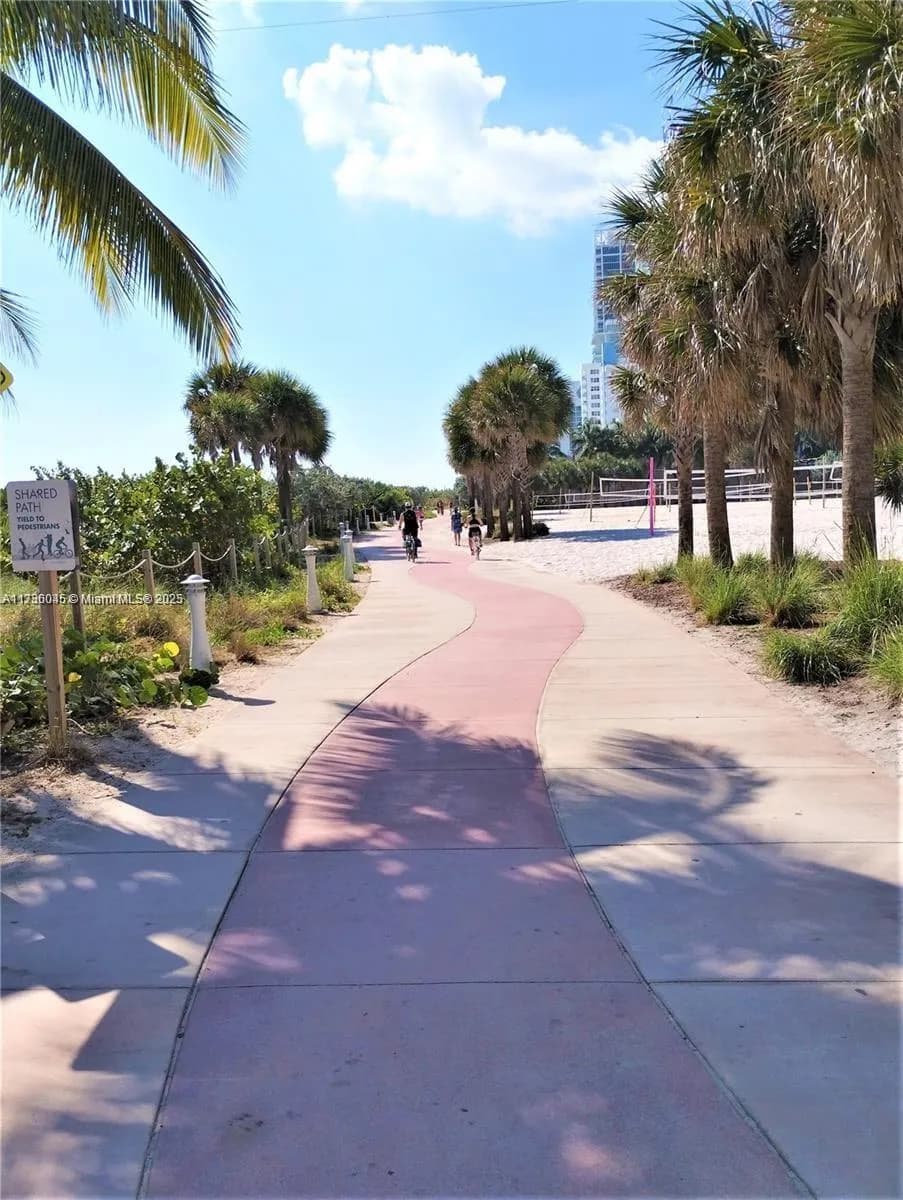 7135 Collins Ave # 1803, Miami Beach FL 33141