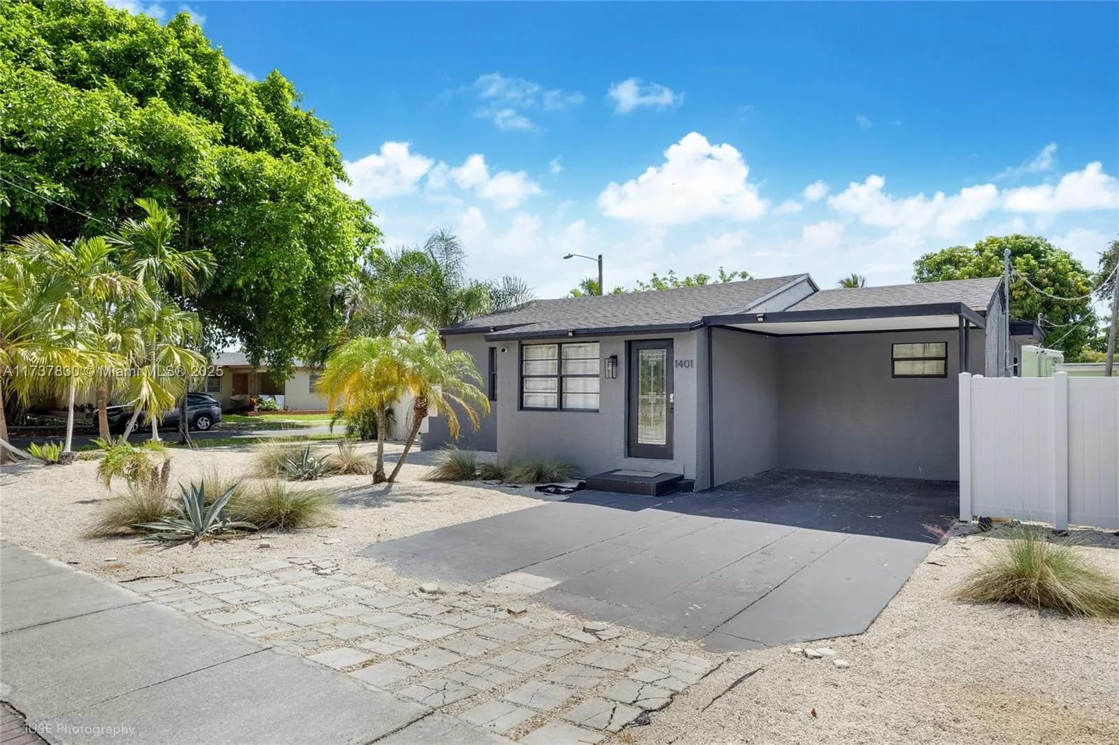 1401 SW 3rd Ave, Dania Beach FL 33004