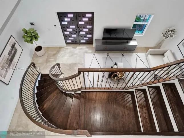 2319 NE 35th Dr, Fort Lauderdale FL 33308