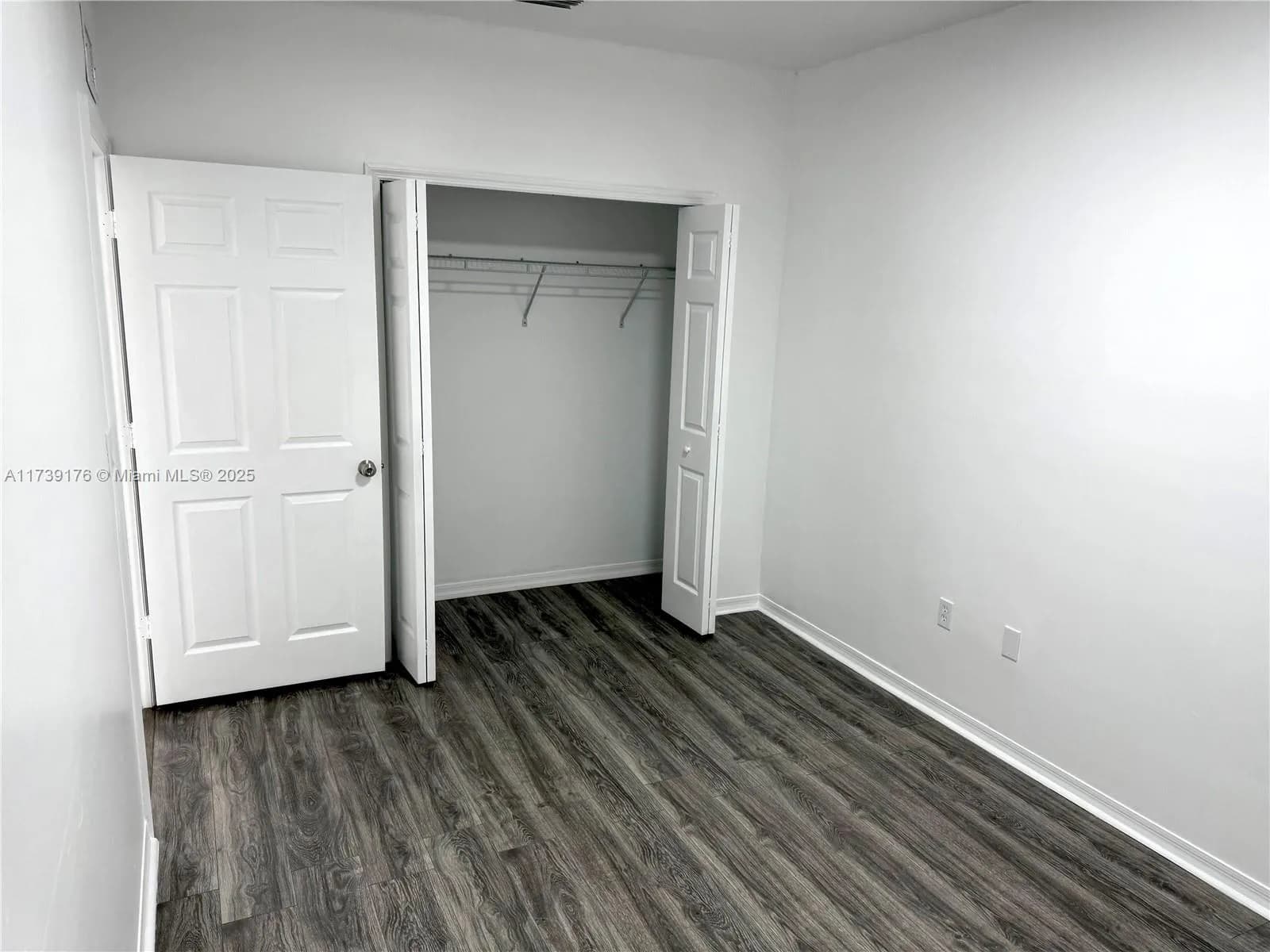 1238 NE 32nd Ter, Homestead FL 33033