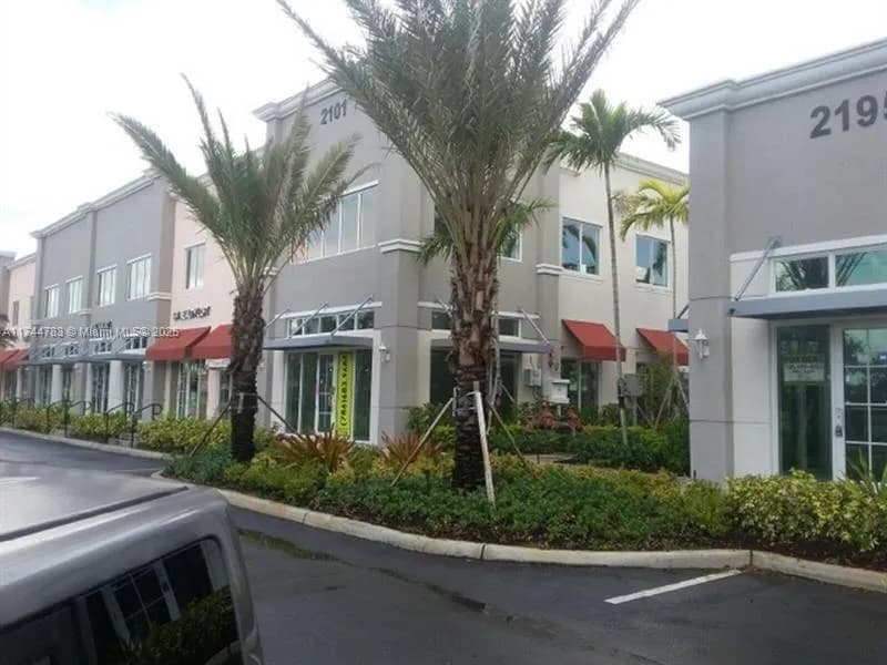 2101 SW 101st Ave # 204, Miramar FL 33025