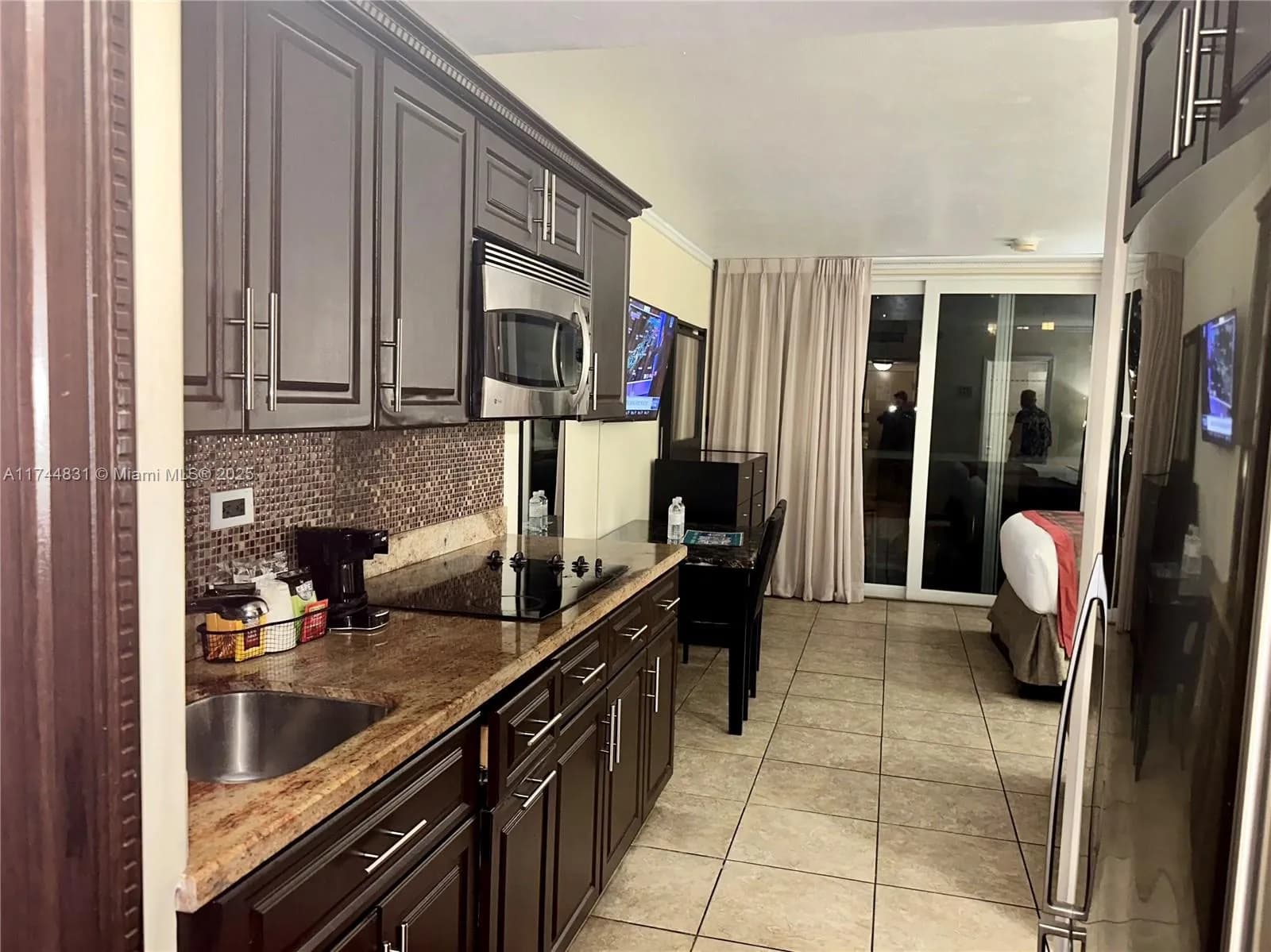 19201 Collins Ave # 435, Sunny Isles Beach FL 33160