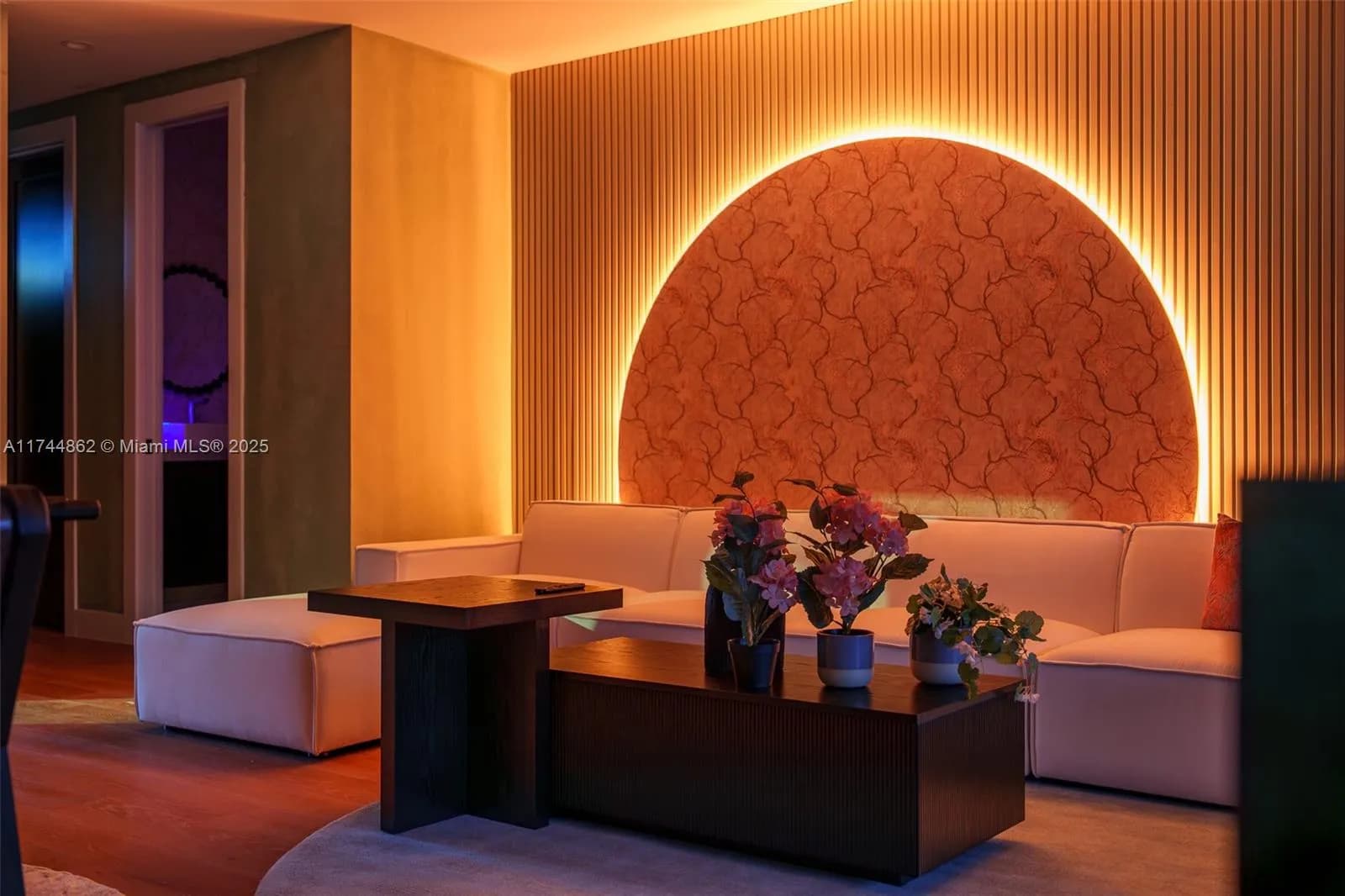 410 NW 52nd St, Miami FL 33127