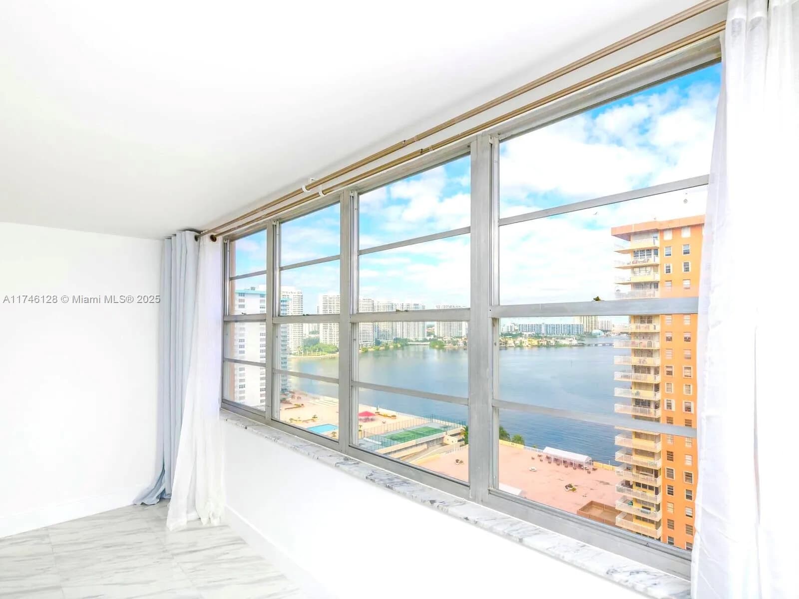 250 174th St # 1810, Sunny Isles Beach FL 33160