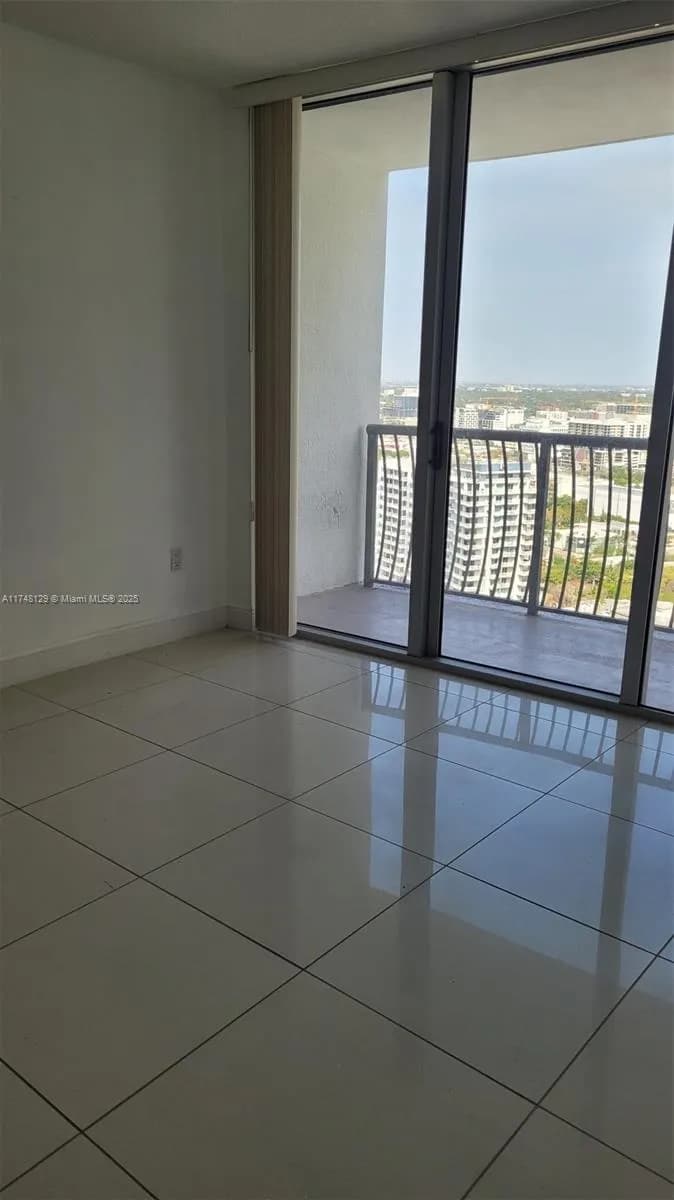 1750 N Bayshore Dr # 3311, Miami FL 33132