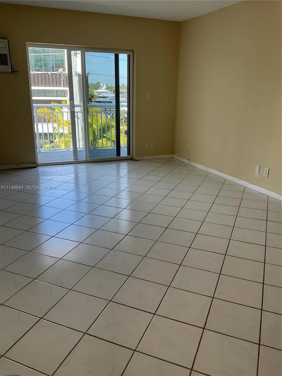 200 S Birch Rd # 404, Fort Lauderdale FL 33316
