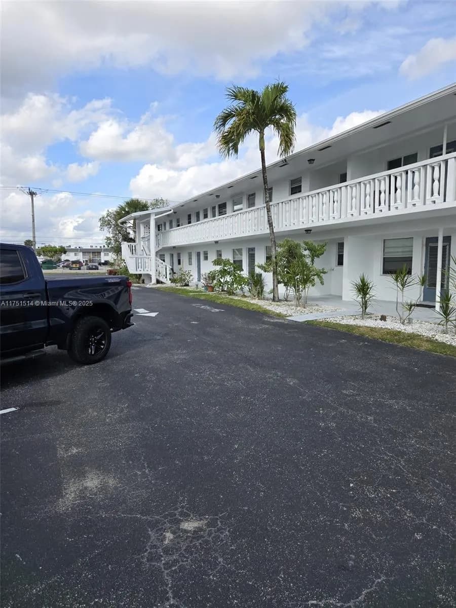 6560 Winfield Blvd # 205, Margate FL 33063