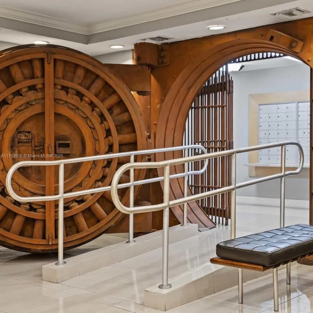 111 E Flagler St # 401, Miami FL 33131