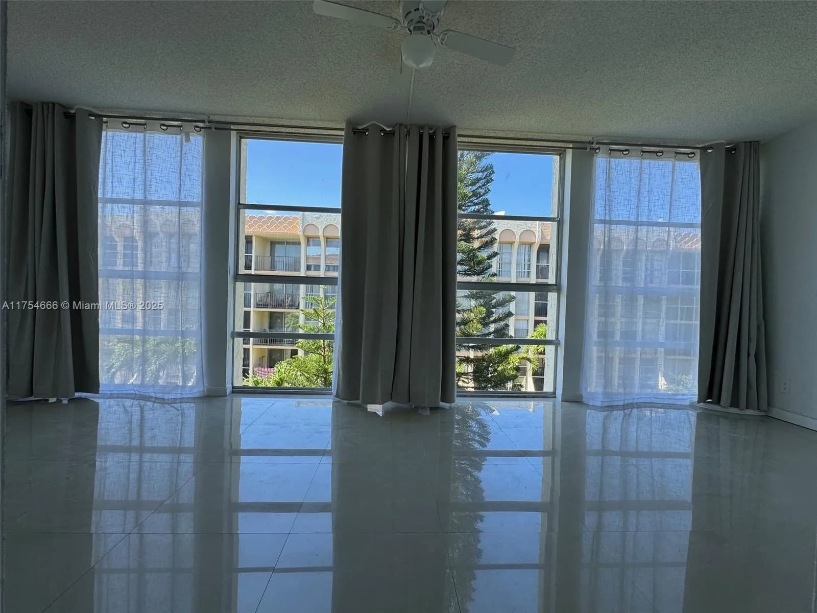 851 Three Islands Blvd # 411, Hallandale Beach FL 33009