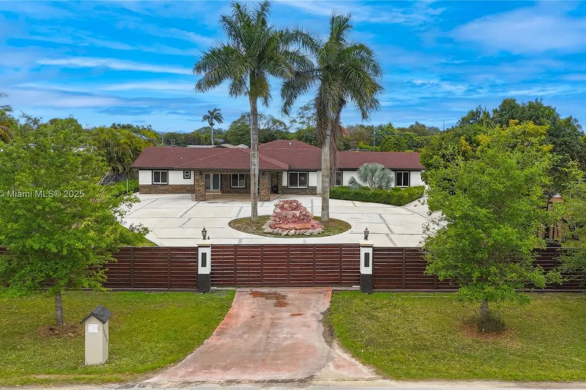 19390 SW 312th St, Homestead FL 33030