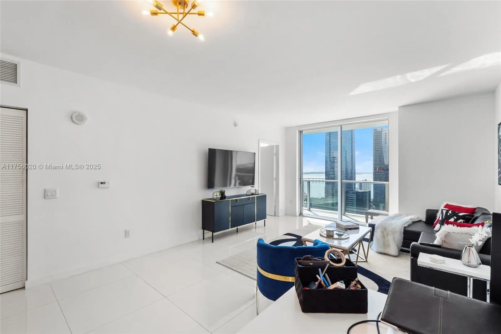 1100 S Miami Ave # 3303, Miami FL 33130