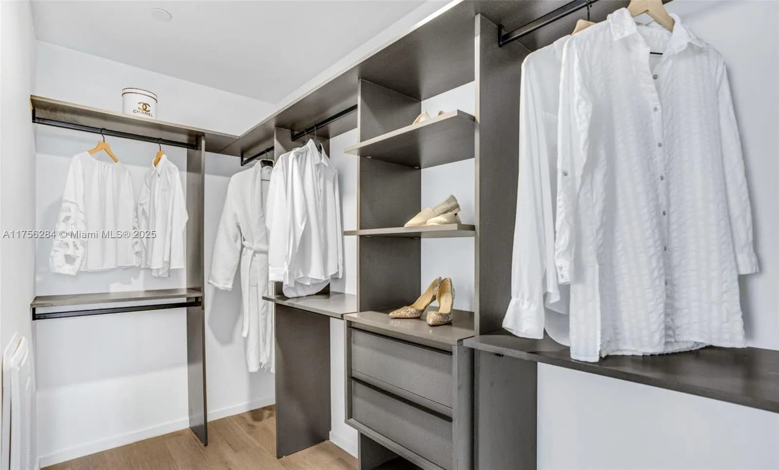 398 NE 5th St, Miami FL 33132