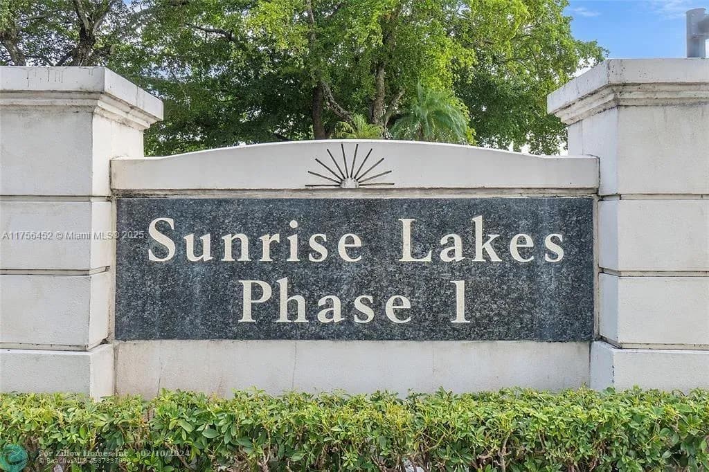 2901 E Sunrise Lakes Dr # 312, Sunrise FL 33322