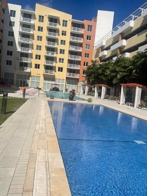 2775 NE 187th St # 524, Aventura FL 33180