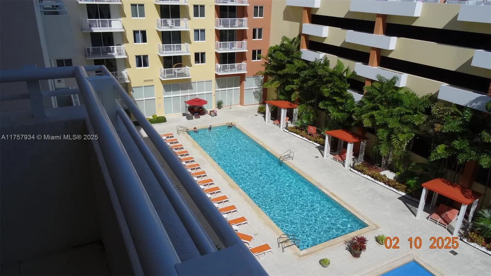 2775 NE 187th St # 524, Aventura FL 33180