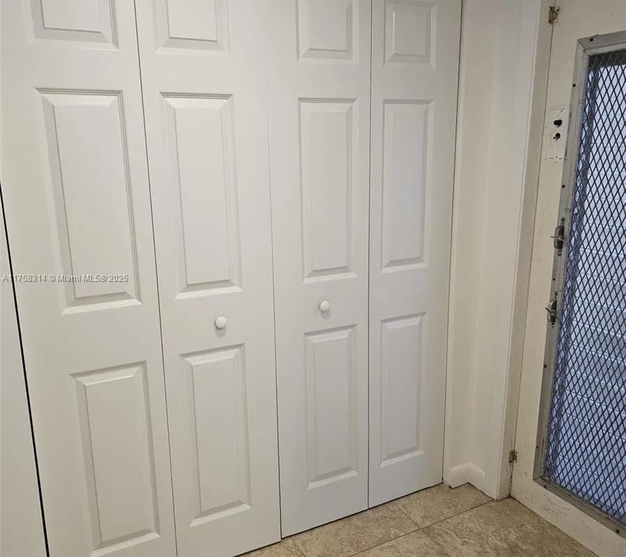 2900 N Pine Island Rd # 212, Sunrise FL 33322