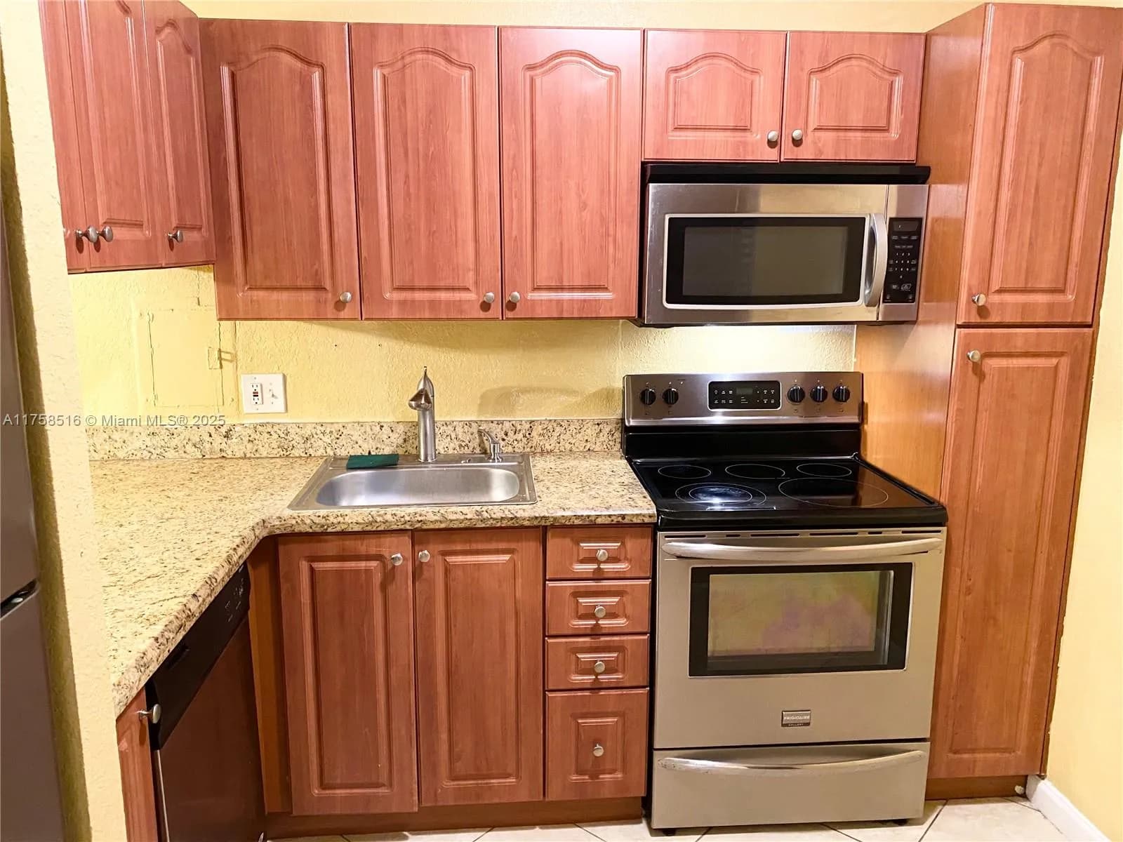 4001 N University Dr # 103, Sunrise FL 33351